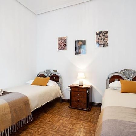 Apartamento Trisquel Gijón Exteriör bild