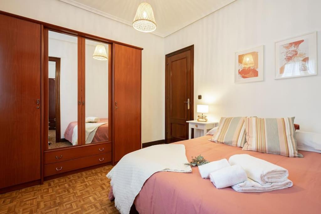 Apartamento Trisquel Gijón Exteriör bild