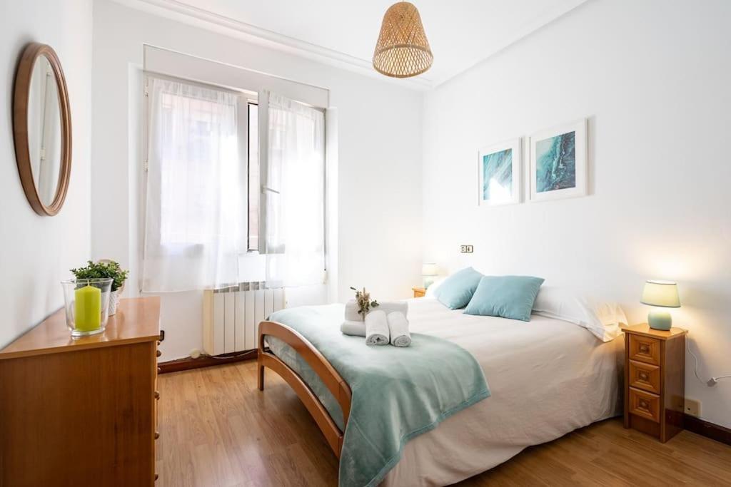 Apartamento Trisquel Gijón Exteriör bild