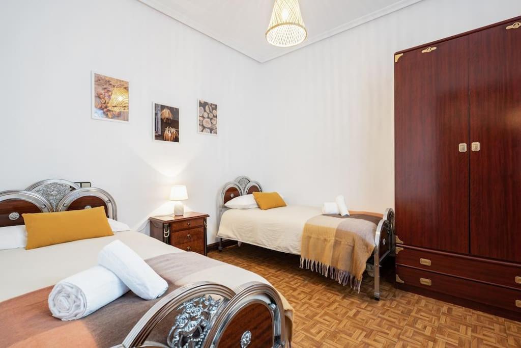 Apartamento Trisquel Gijón Exteriör bild